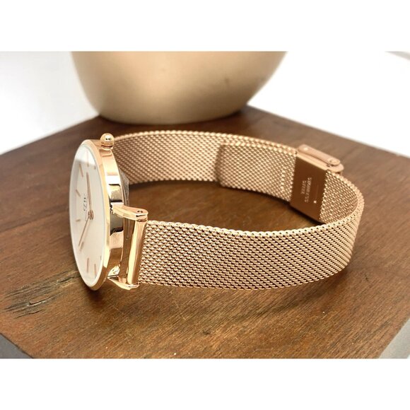 Daniel Wellington Women's Watch DW00100163 White Dial 32mm Rose Gold Mesh Strap - Picture 9 of 14